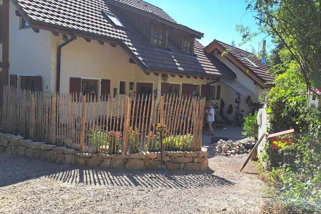 Gemuetliche Waldrandlage In Badenweiler Sehringen Ferienwohnung Εξωτερικό φωτογραφία
